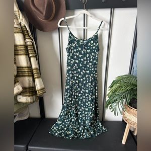 Uniqlo blue ditzy floral button front spaghetti strap cottagecore midi dress